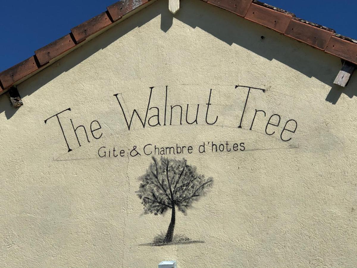 The Walnut Tree Chambre D'Hotes Le Dorat 外观 照片